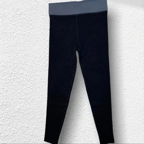 Nikibiki Sports Easy Movement Leggings - Picture 6 of 12